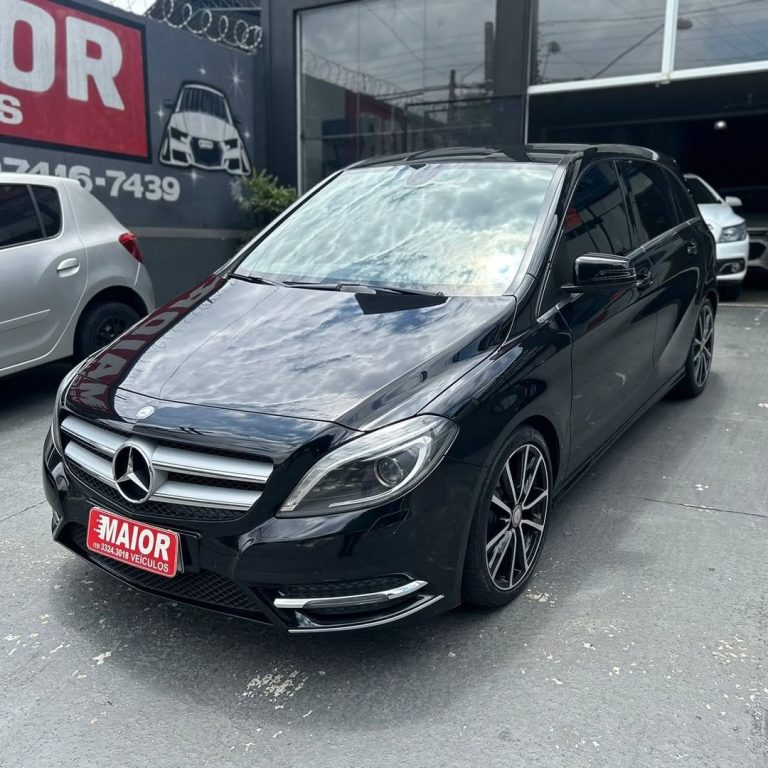 Mercedes-Benz Classe B 200 1.6 Turbo Sport 2015 Mercedes-Benz Classe B 200 1.6 Turbo Sport 2015