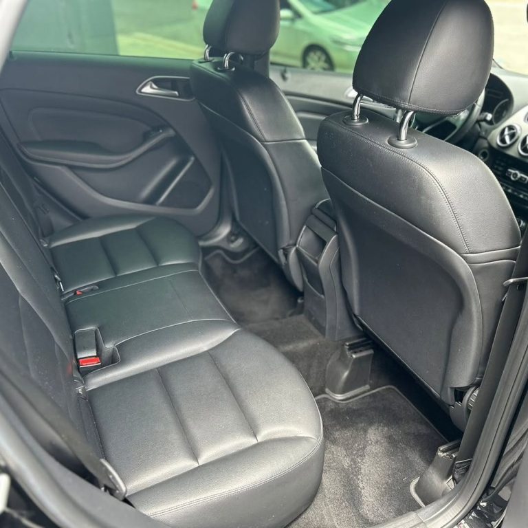 Mercedes-Benz Classe B 200 1.6 Turbo Sport 2015 Mercedes-Benz Classe B 200 1.6 Turbo Sport 2015