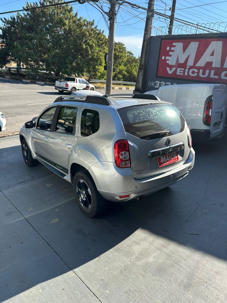 DUSTER AUT. 2014 BAIXO KM