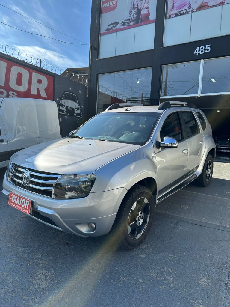 DUSTER AUT. 2014 BAIXO KM