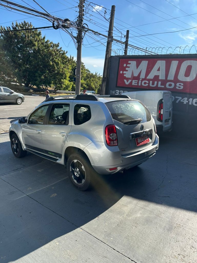 DUSTER AUT. 2014 BAIXO KM